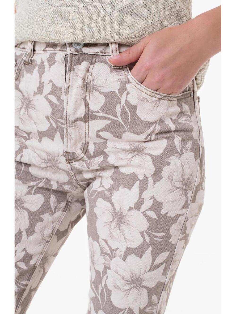 NWT Guess Party Time Tan Jeans Women's Size 28x29 Denim Pants - Picture 5 of 14